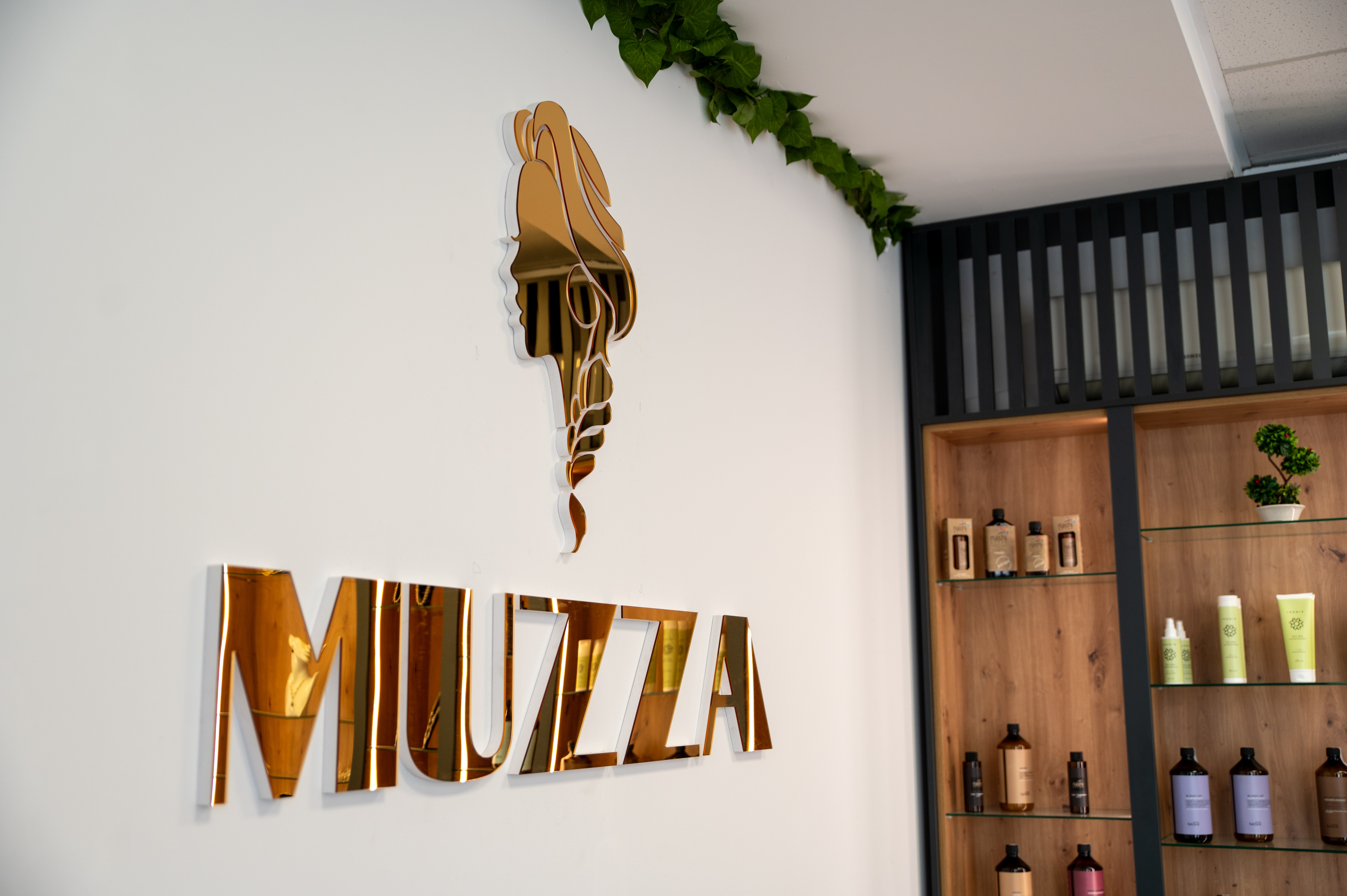 Nashi Argan - Produse Profesionale pentru Păr - Muzza Divine Beauty Iași